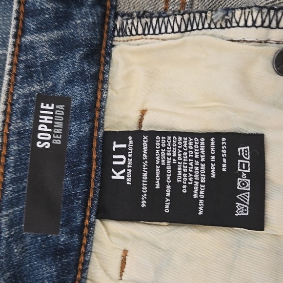 Kut From The Kloth Sophie Bermuda High Rise Jean Shorts Raw Hem Cut Off Size 10 - Picture 5 of 10